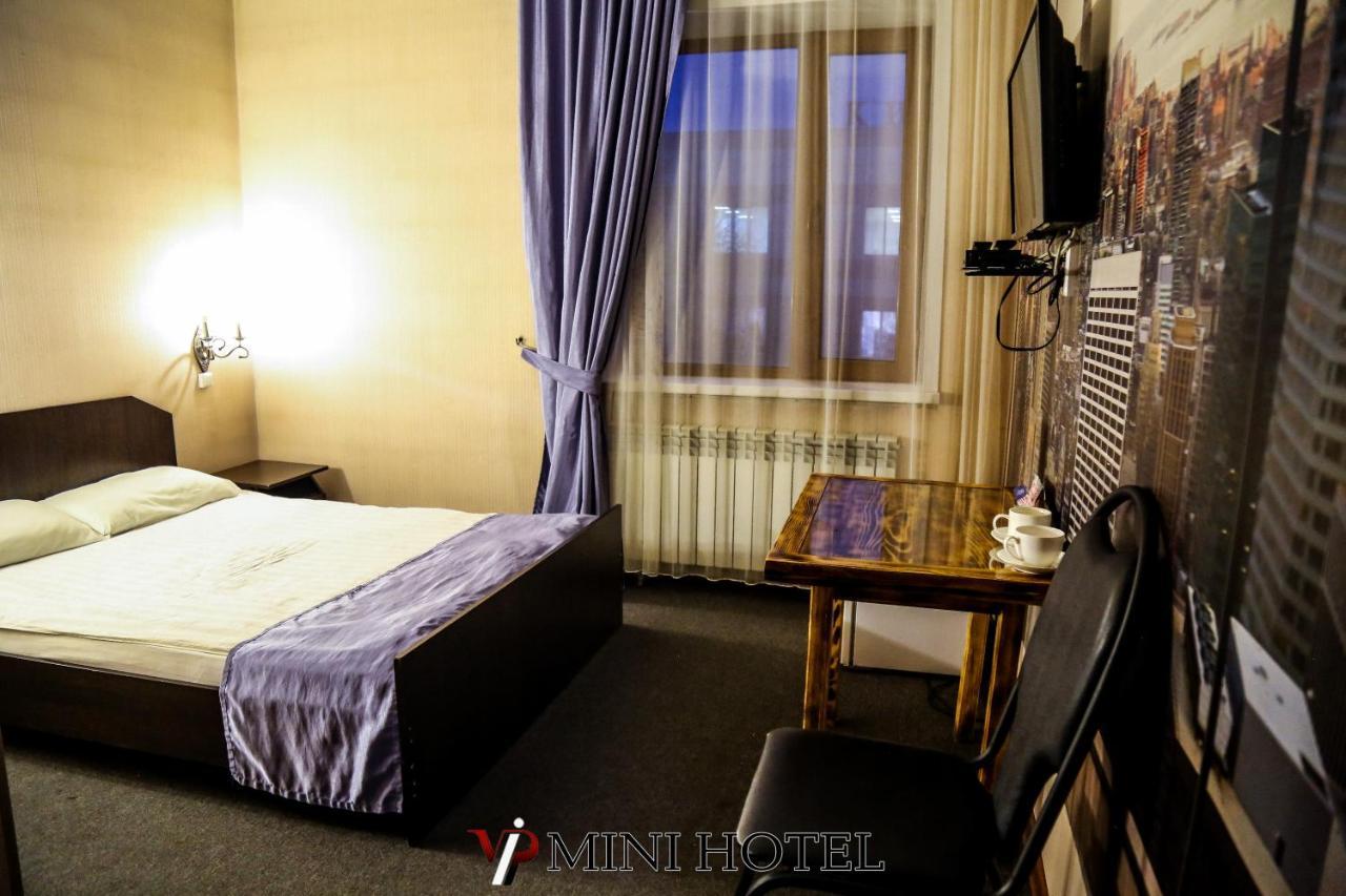 Vip Mini Hotel Semey Eksteriør billede
