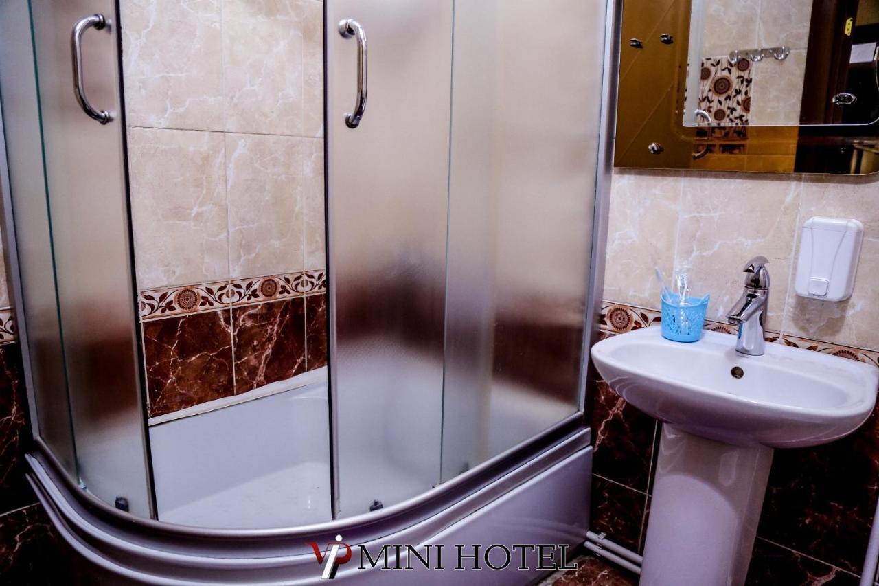 Vip Mini Hotel Semey Eksteriør billede
