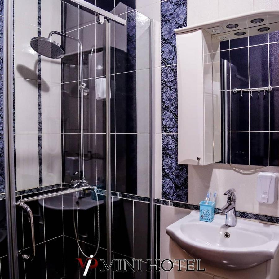 Vip Mini Hotel Semey Eksteriør billede