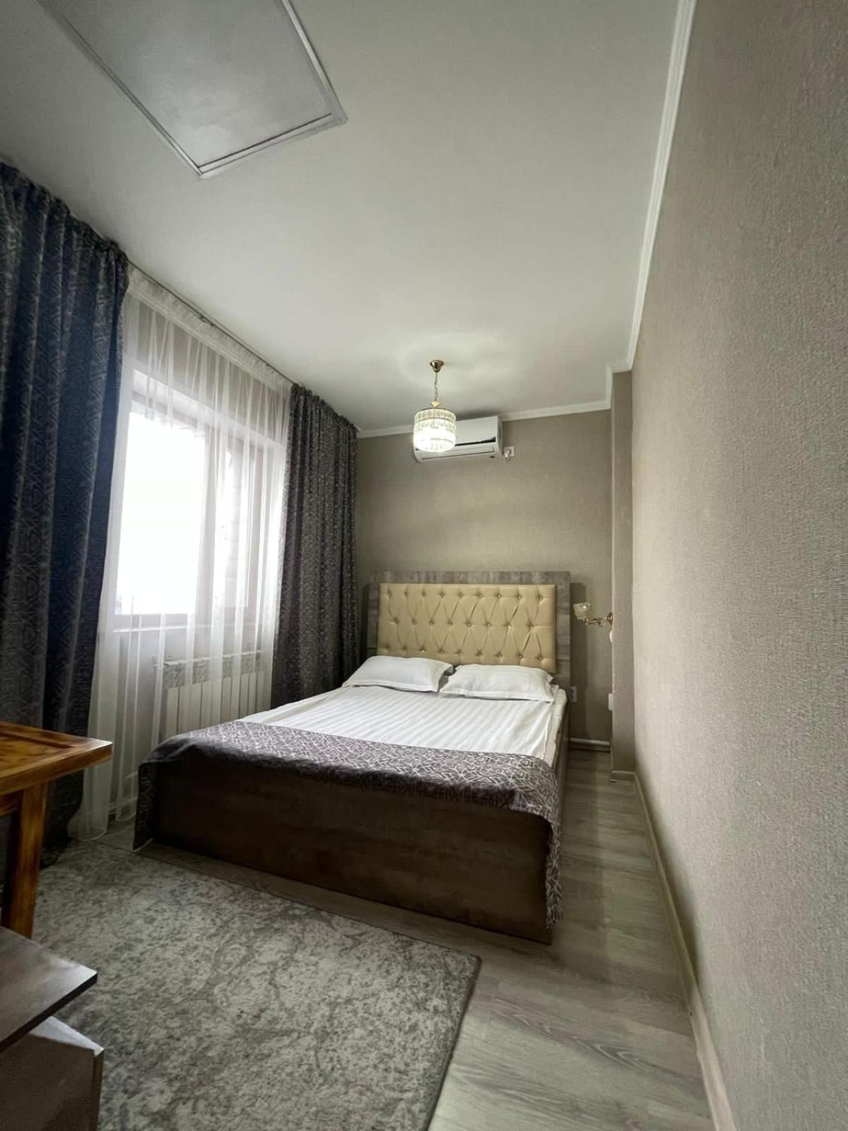 Vip Mini Hotel Semey Eksteriør billede